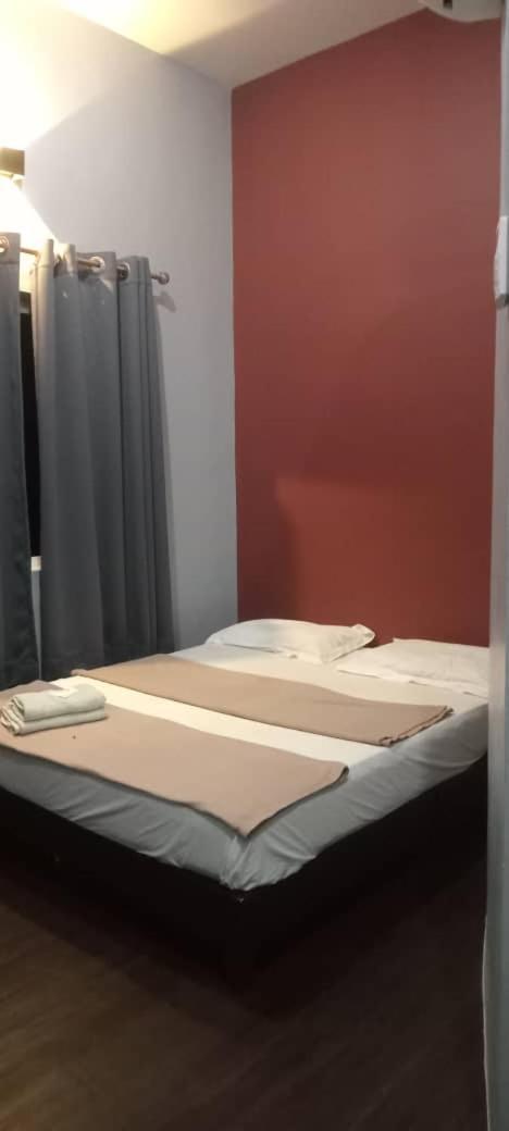 Weng Kong Homestay Slim River Phòng bức ảnh