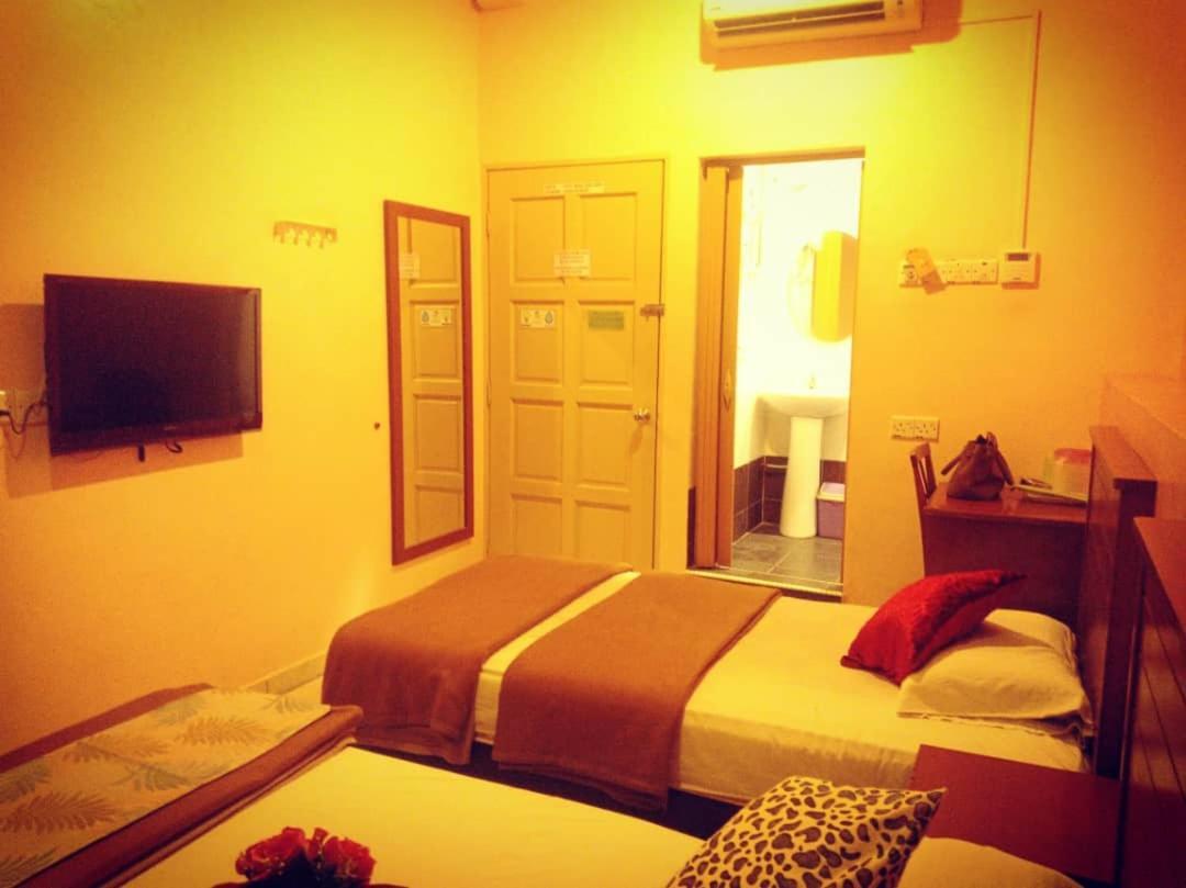 Weng Kong Homestay Slim River Ngoại thất bức ảnh